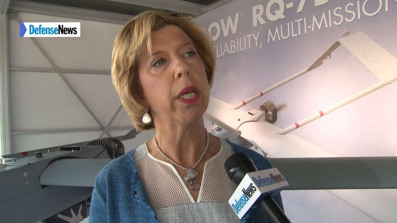 Σε γυναικεία χέρια οι εξοπλισμοί των ΗΠΑ: Την Έλεν Λορντ πρότεινε ο Τραμπ για τη θέση της υφυπουργού Άμυνας